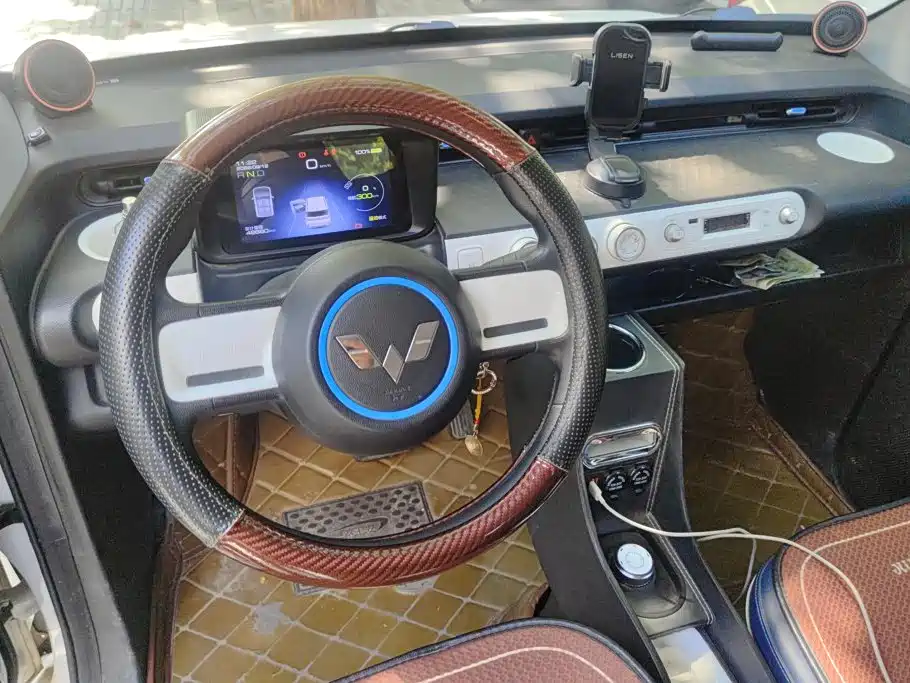 Wuling MINIEV — миниатюра 12