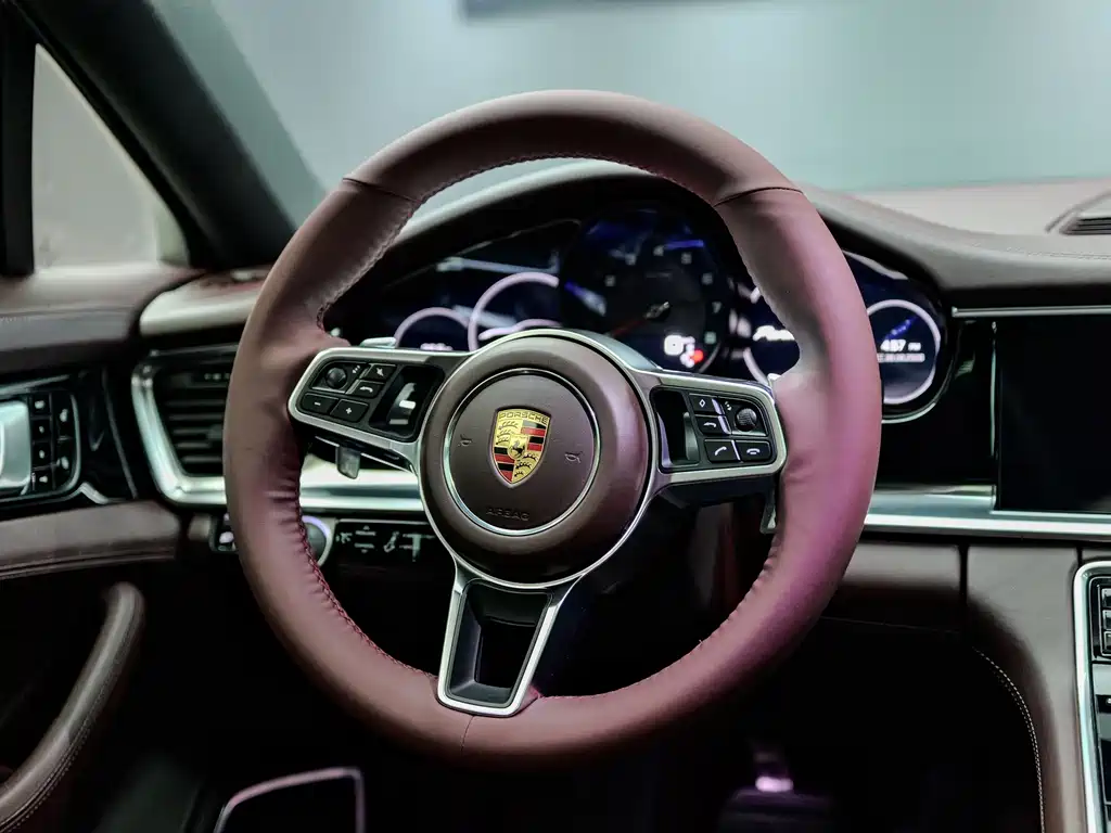 Porsche Panamera — миниатюра 12