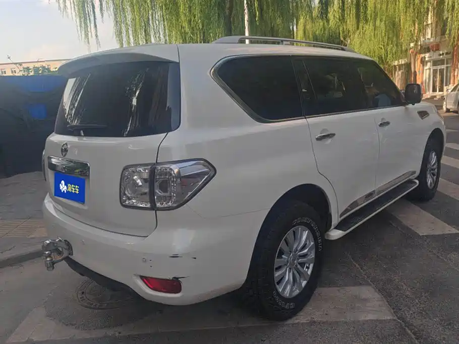 NISSAN TOURE