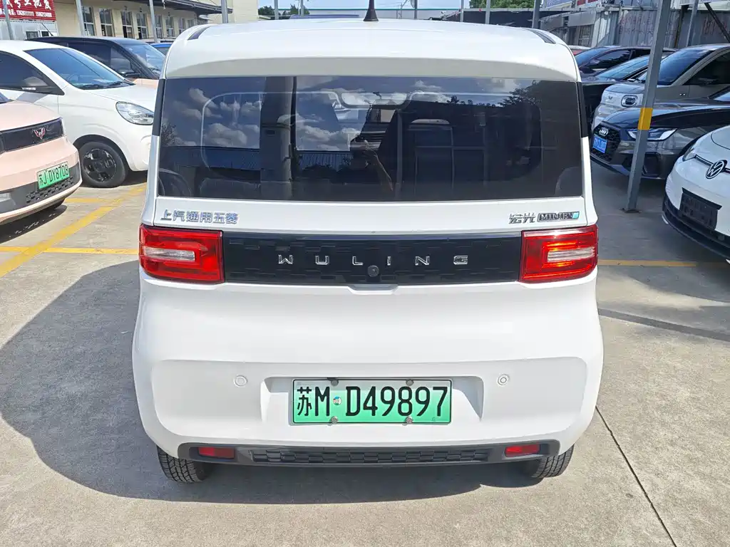 Wuling MINIEV — миниатюра 6