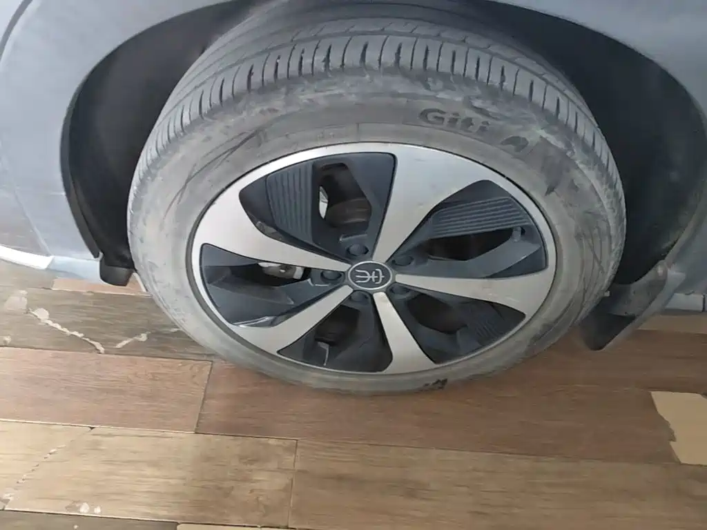 BYD PLUS New Energy — миниатюра 23