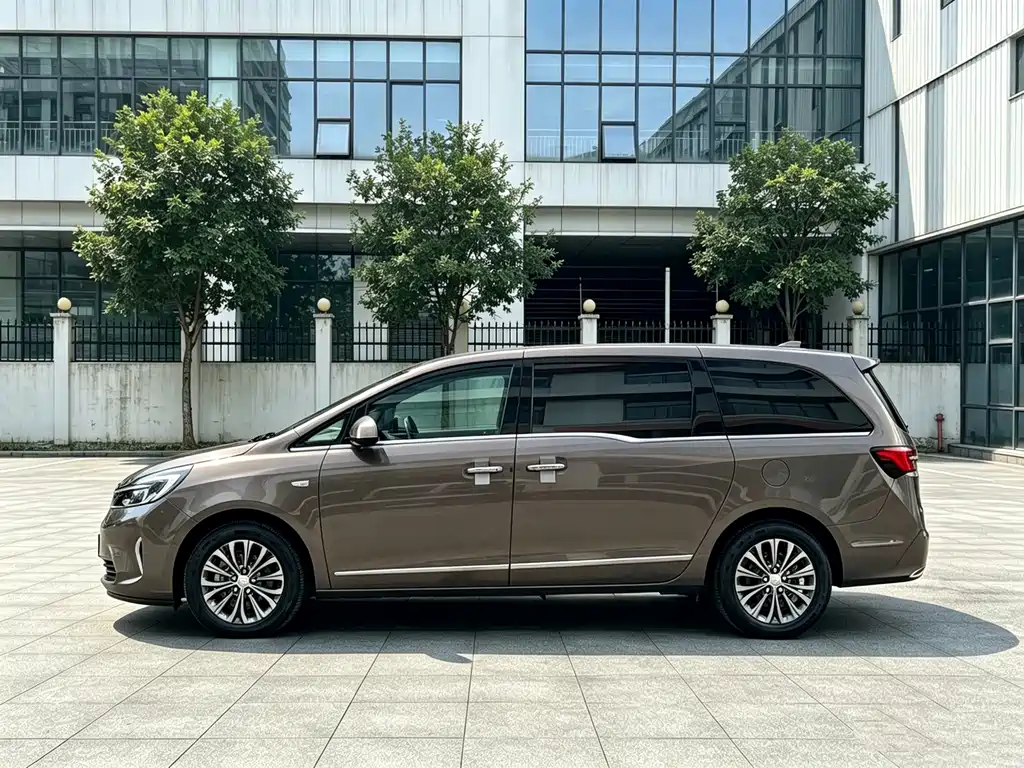 Buick GL8 — миниатюра 4