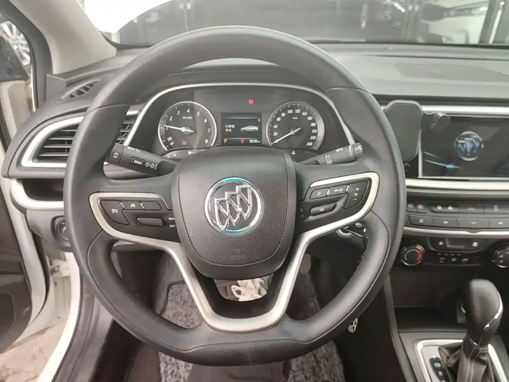 Buick Excelle — миниатюра 11