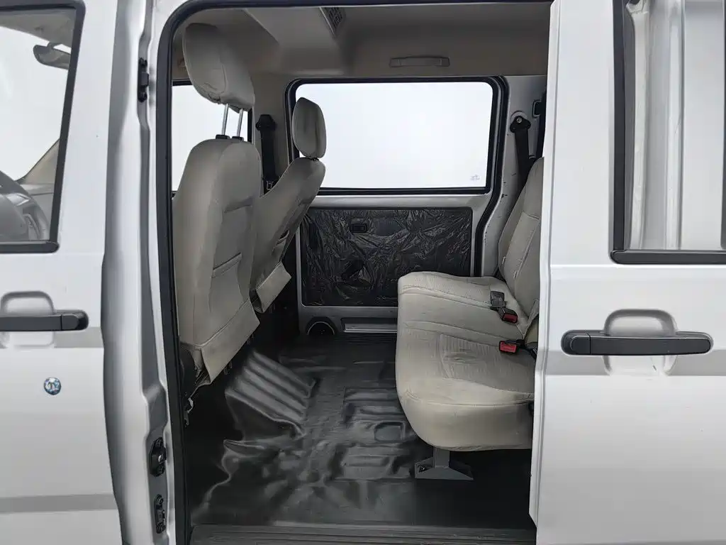 Wuling Rongguang S — миниатюра 15