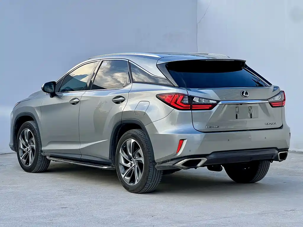 Lexus RX — миниатюра 7
