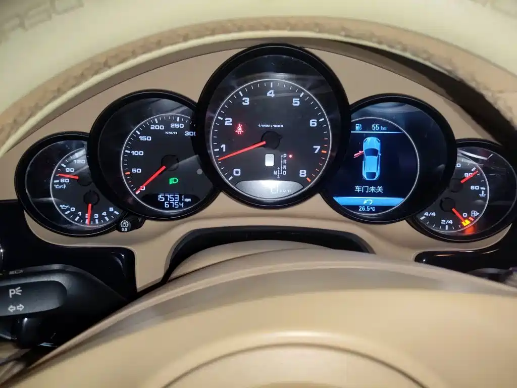 Porsche Panamera — миниатюра 8