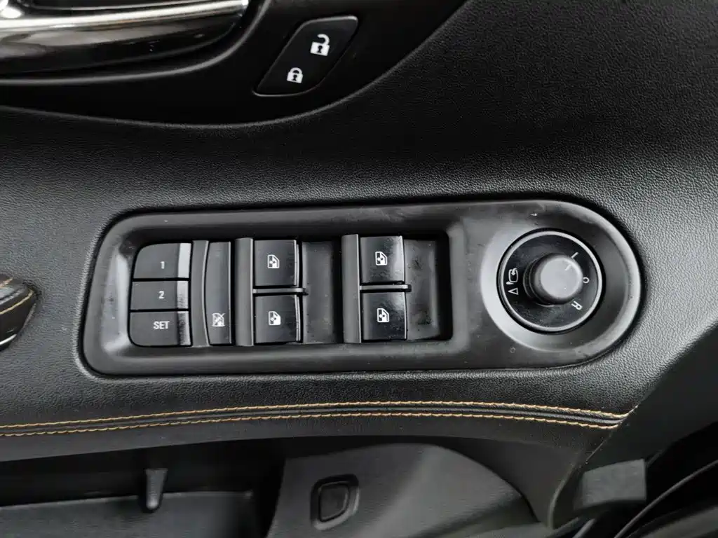 Buick LaCrosse — миниатюра 9