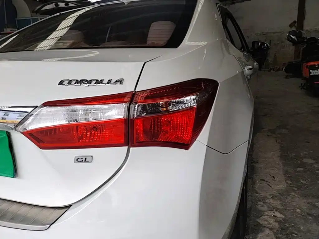 Toyota Corolla — миниатюра 8