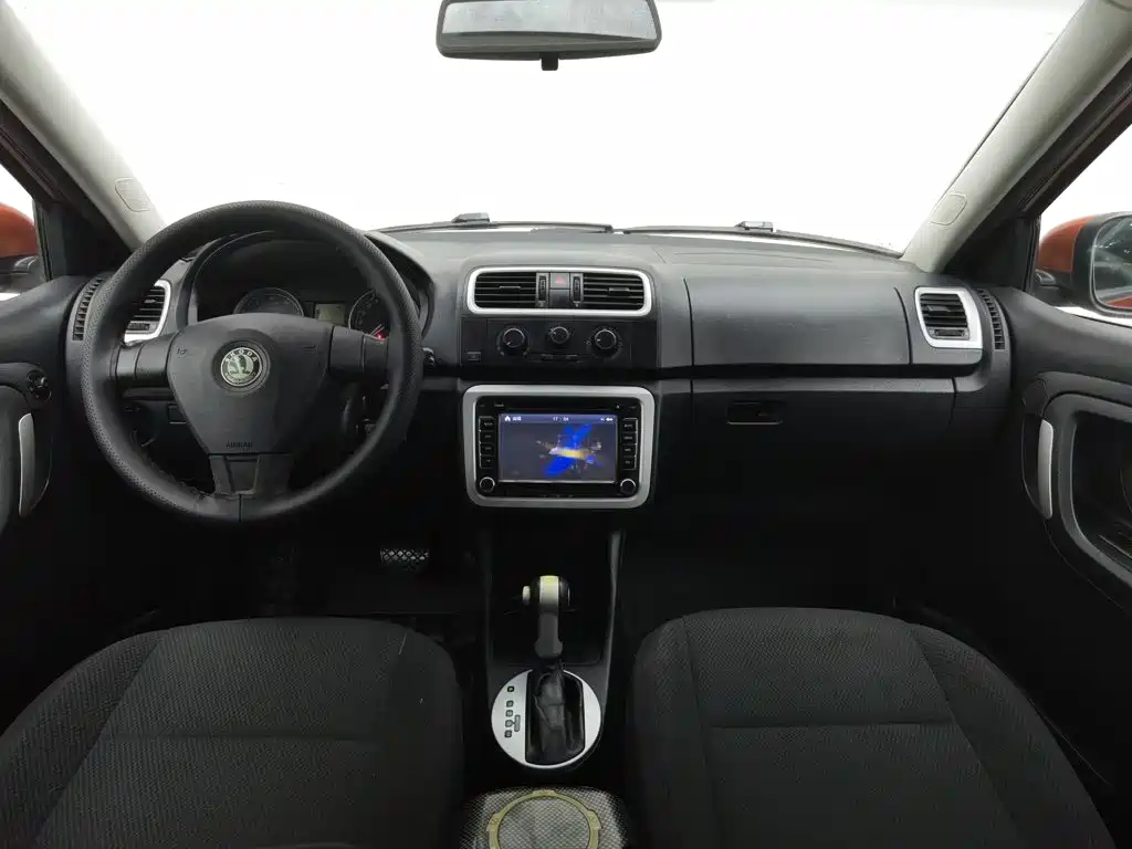 Skoda Fabia — миниатюра 5