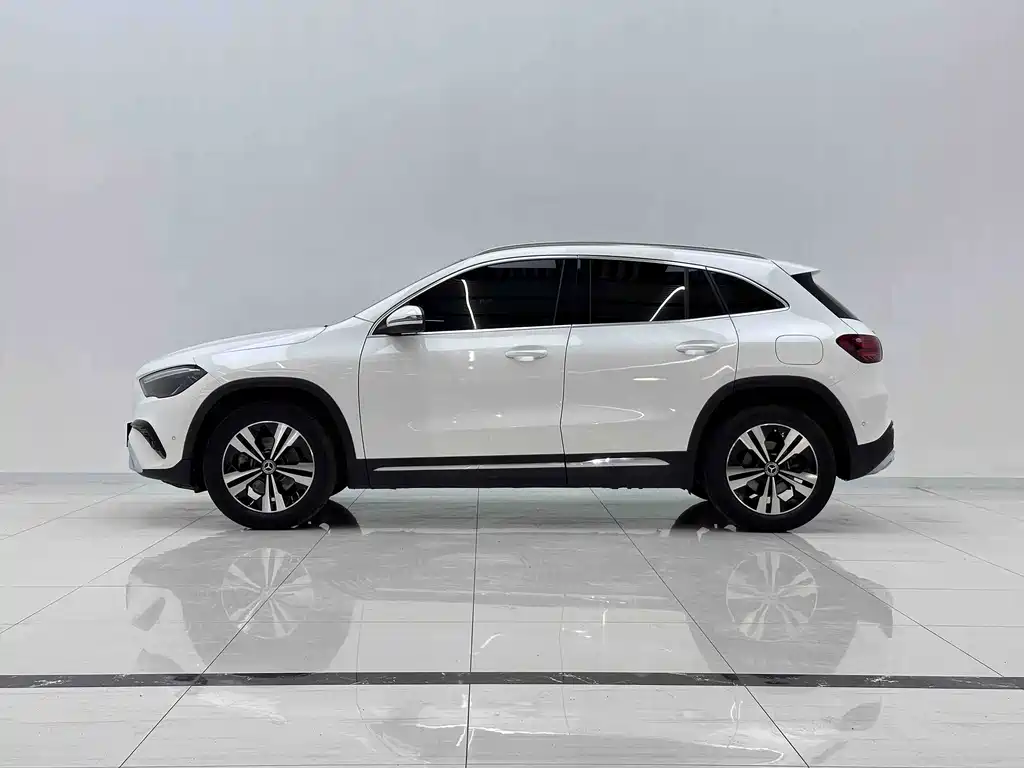 Mercedes-Benz GLA — миниатюра 5