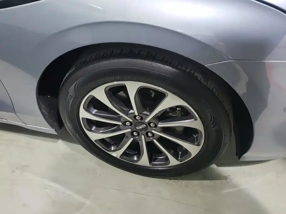 Lincoln Z — миниатюра 6