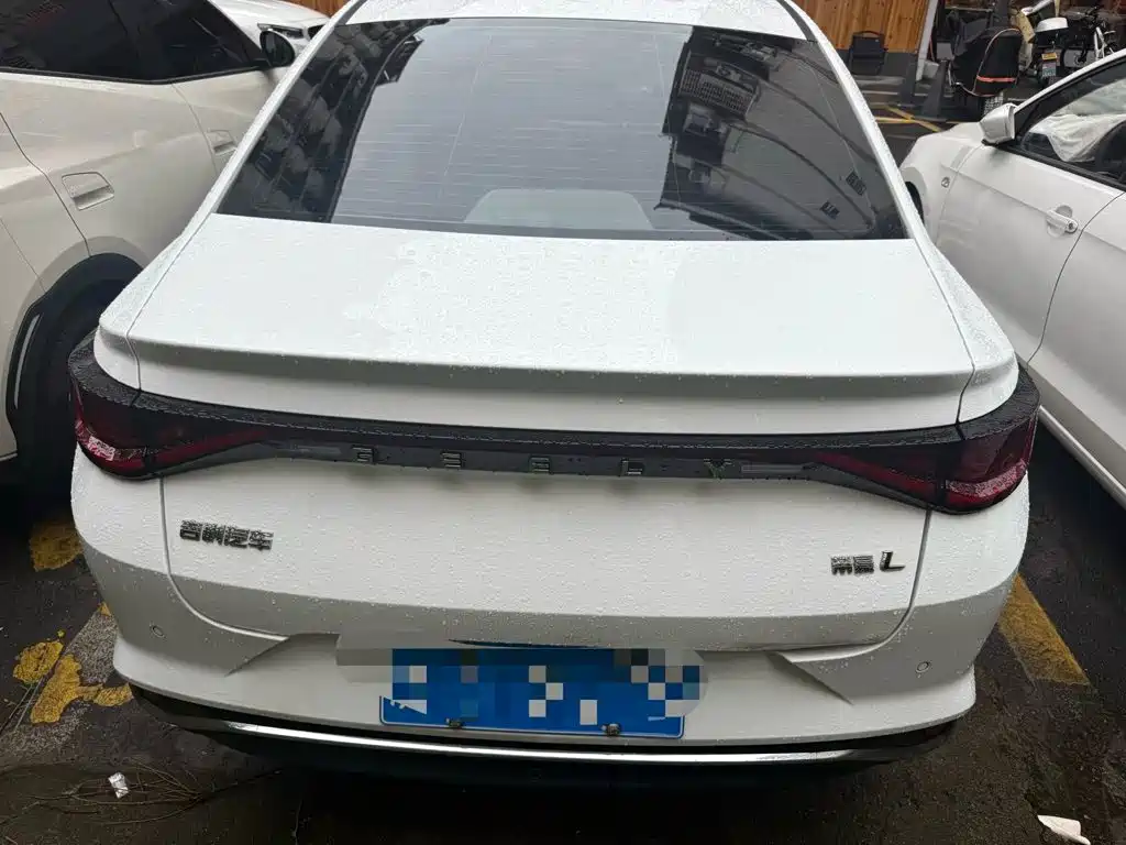 Geely Emgrand L — миниатюра 4