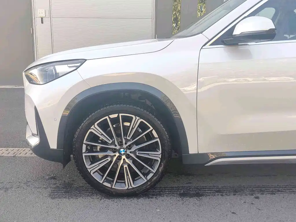 BMW X1 — миниатюра 17