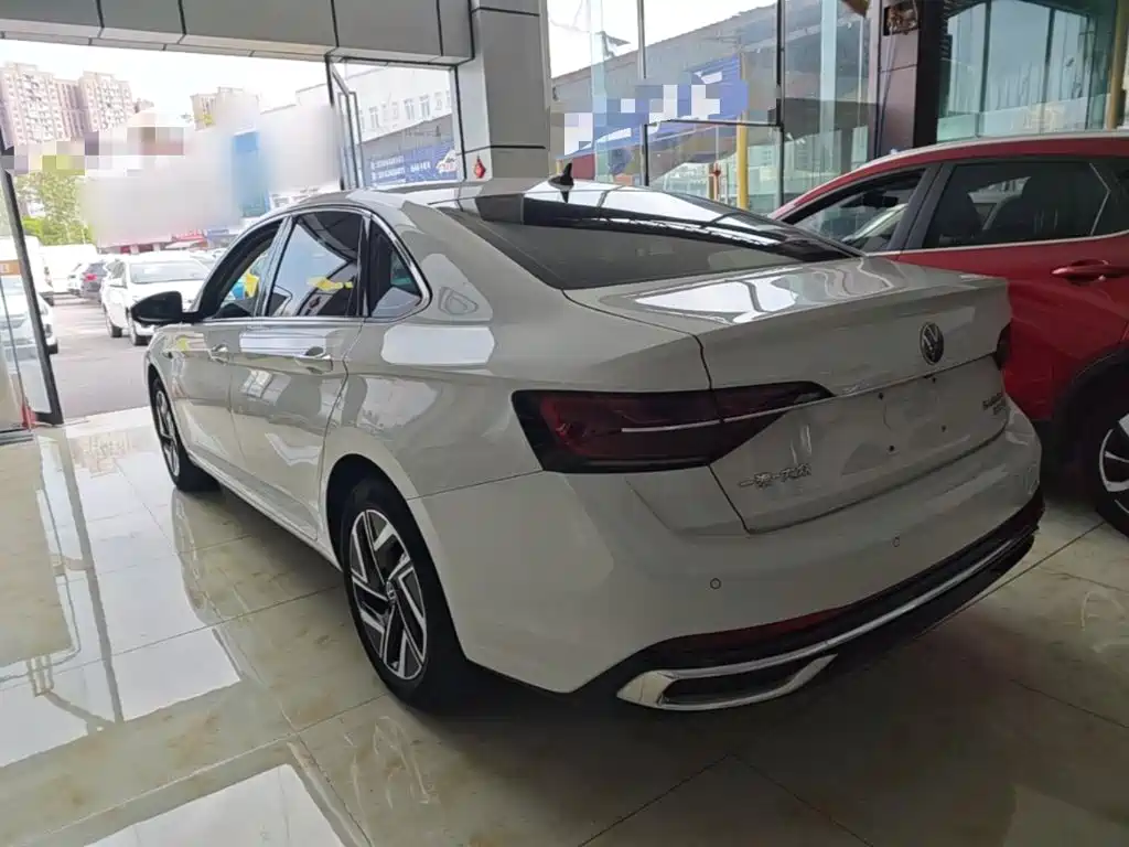 Volkswagen Sagitar — миниатюра 5