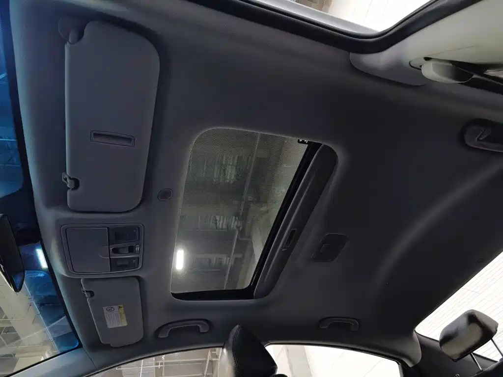 Hyundai Elantra Langdong — миниатюра 14