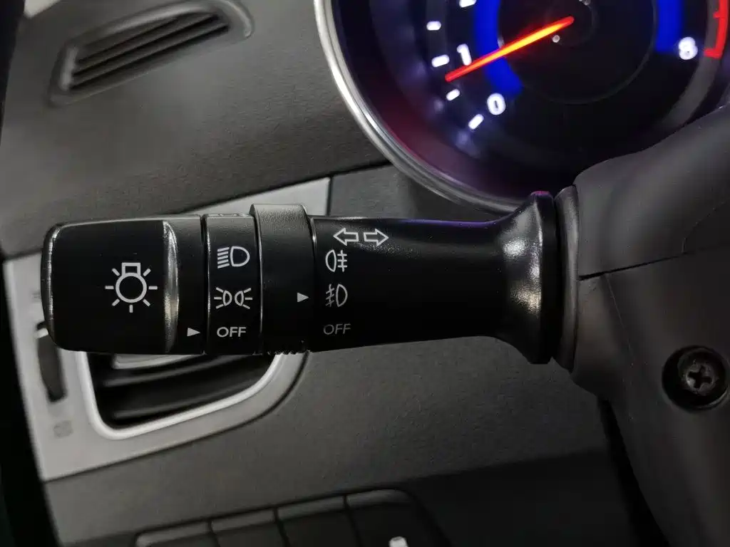Hyundai Elantra Langdong — миниатюра 21