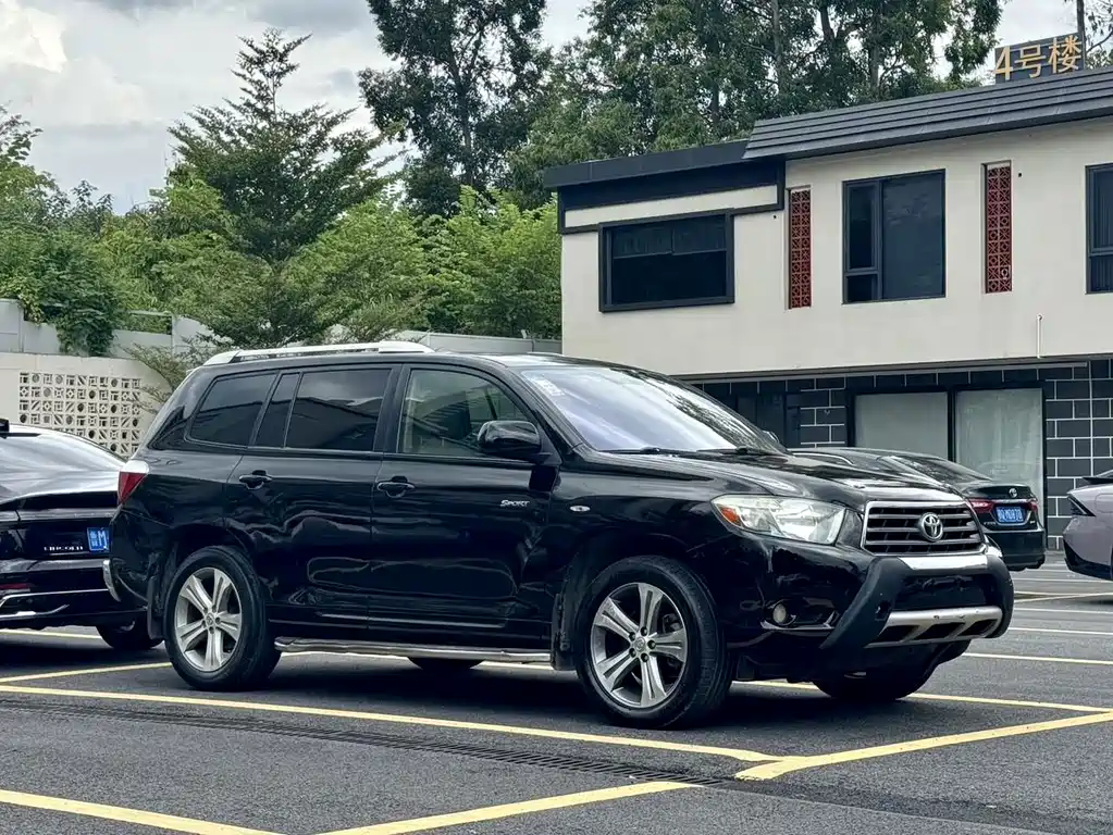Toyota Highlander — миниатюра 3