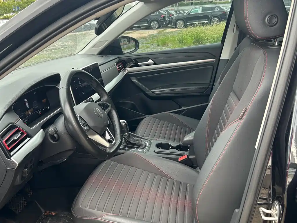 Volkswagen Lavida — миниатюра 4