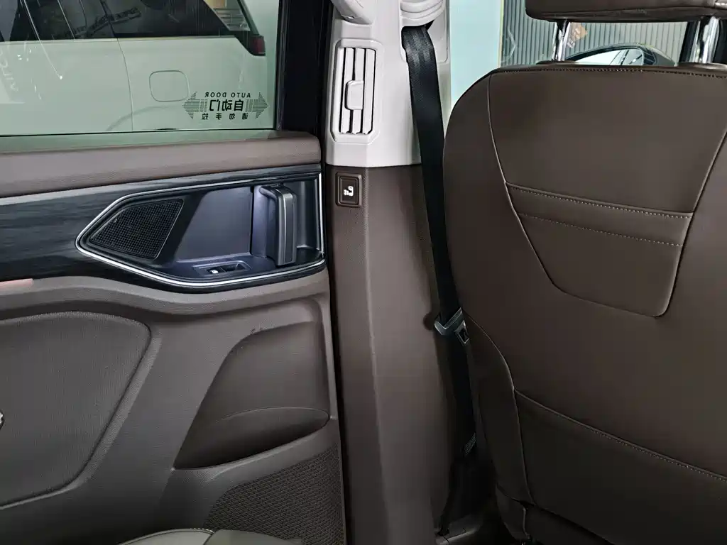 Volkswagen Viloran — миниатюра 15