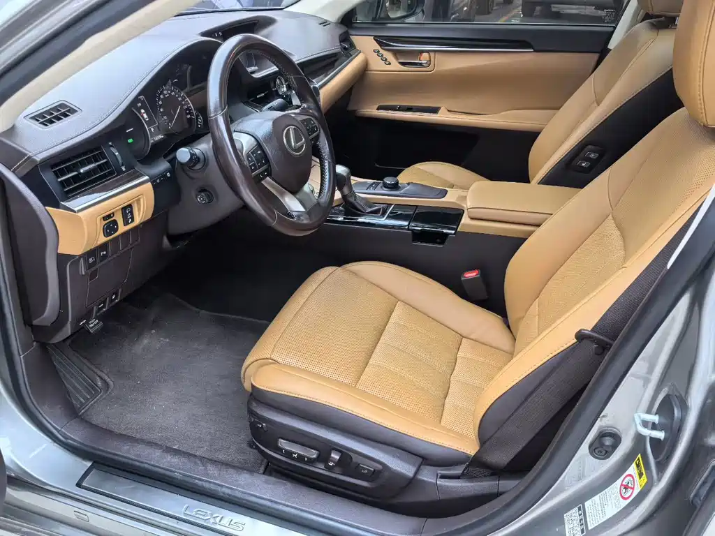 Lexus ES — миниатюра 7