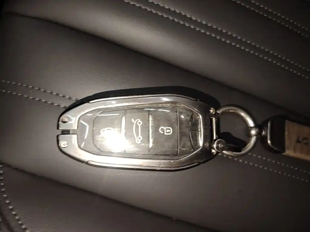Peugeot 408 — миниатюра 9