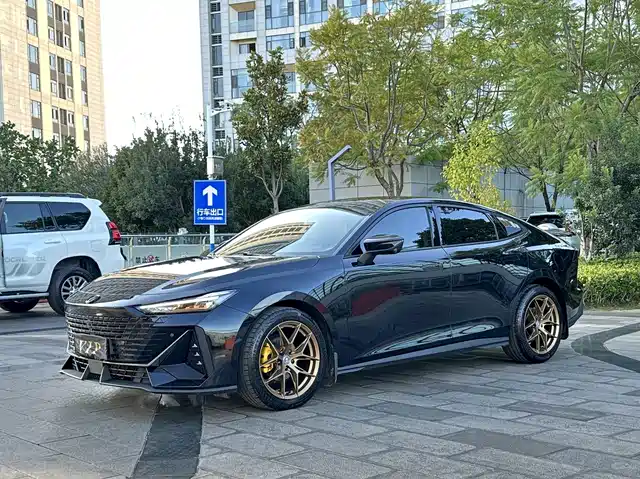 Changan UNI-V