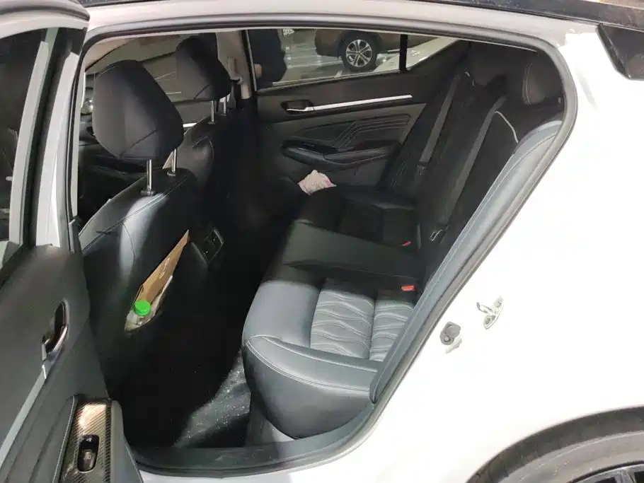 Nissan Teana — миниатюра 11