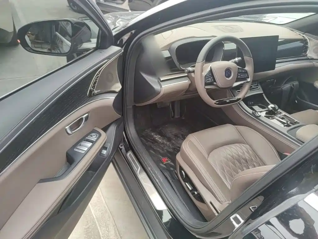 BYD Han — миниатюра 16