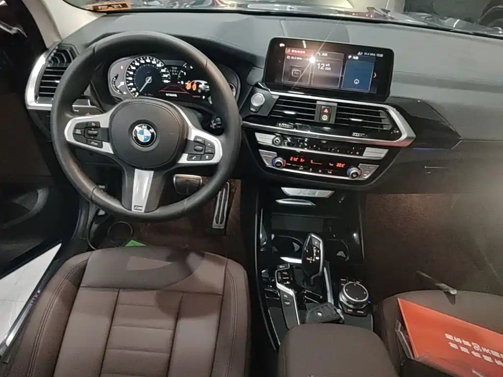 BMW X3 — миниатюра 10