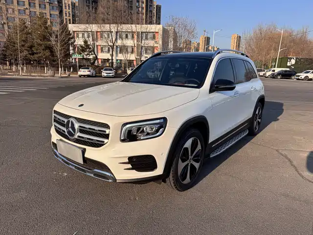 MERCEDES-BENZ GLB 2022