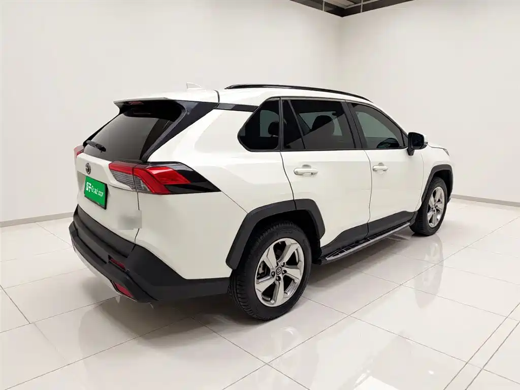 Toyota RAV4 2020 2.0L CVT PLUS