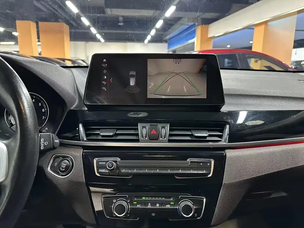 BMW X1 — миниатюра 11