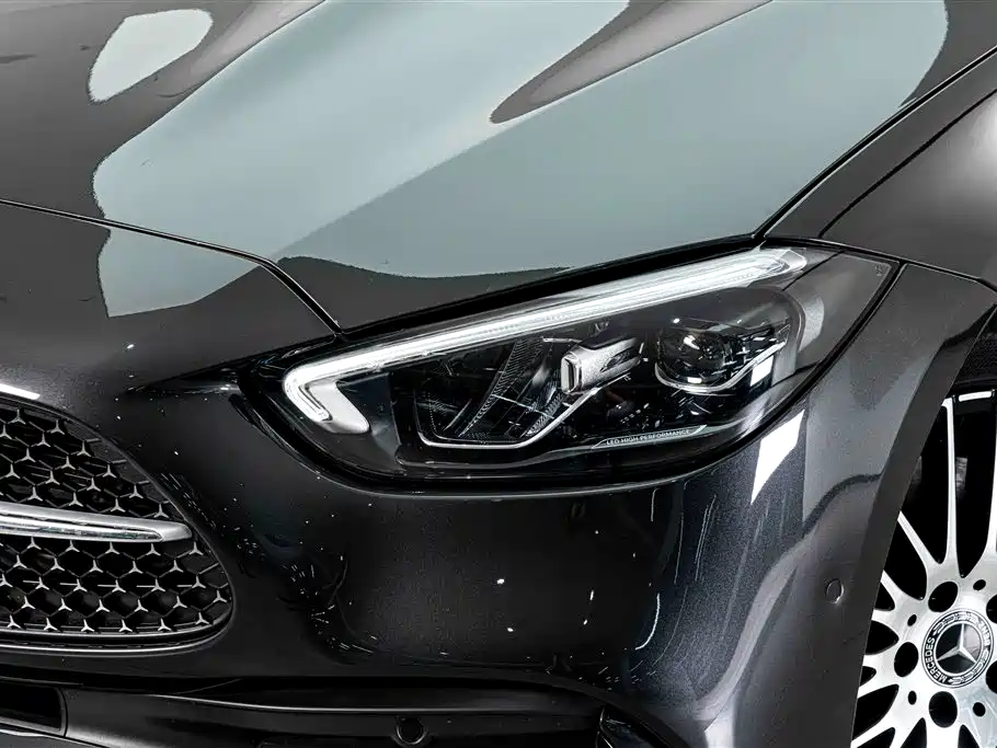 Mercedes-Benz C-Class — миниатюра 4