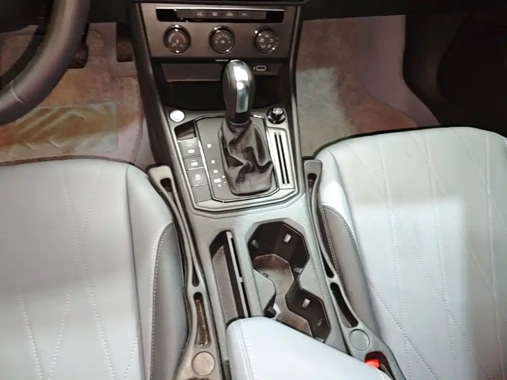 Volkswagen Lavida — миниатюра 14