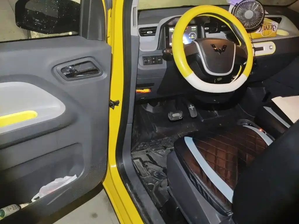 Wuling MINIEV — миниатюра 8