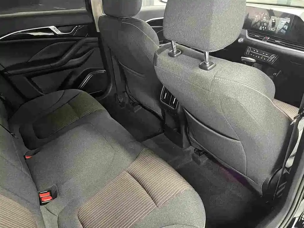 Bestune B70 — миниатюра 14