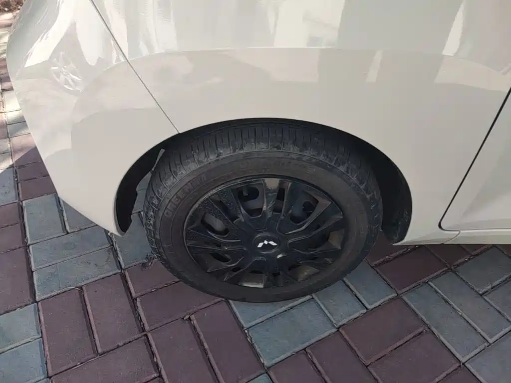 Wuling MINIEV — миниатюра 23