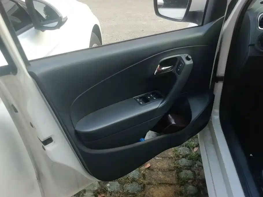 Volkswagen Polo — миниатюра 7