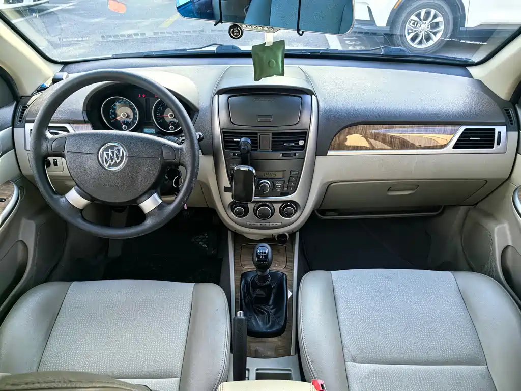 Buick Excelle — миниатюра 19