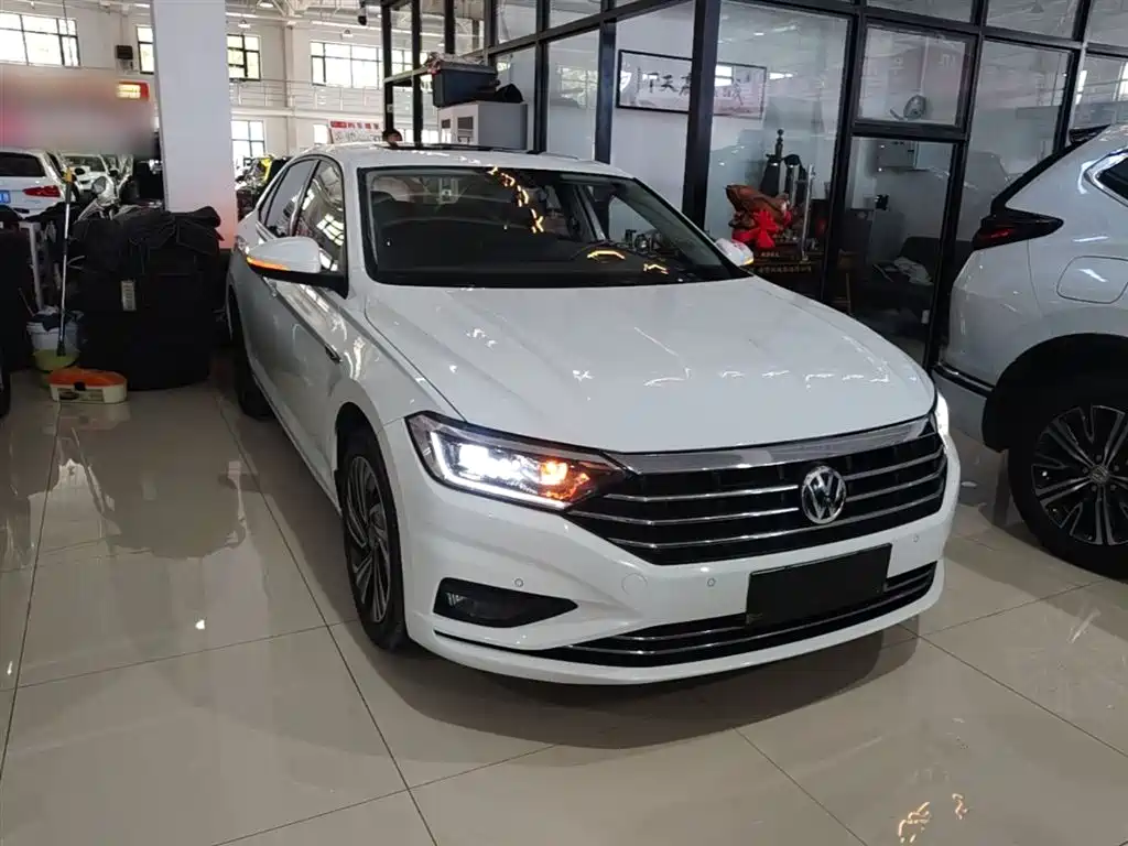 Volkswagen Sagitar