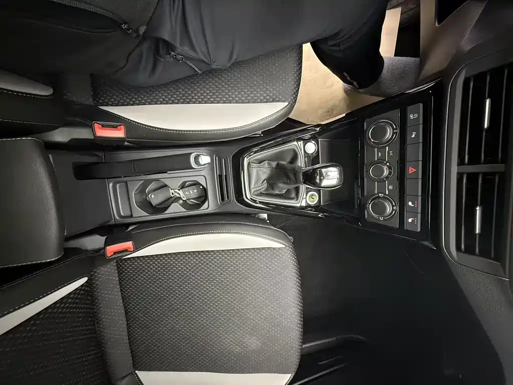 VOLKSWAGEN EXPLORING THE SHADOW