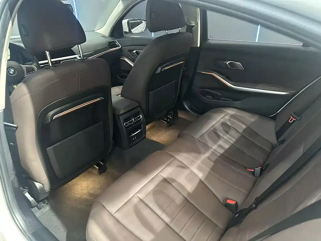 BMW 3 Series — миниатюра 10