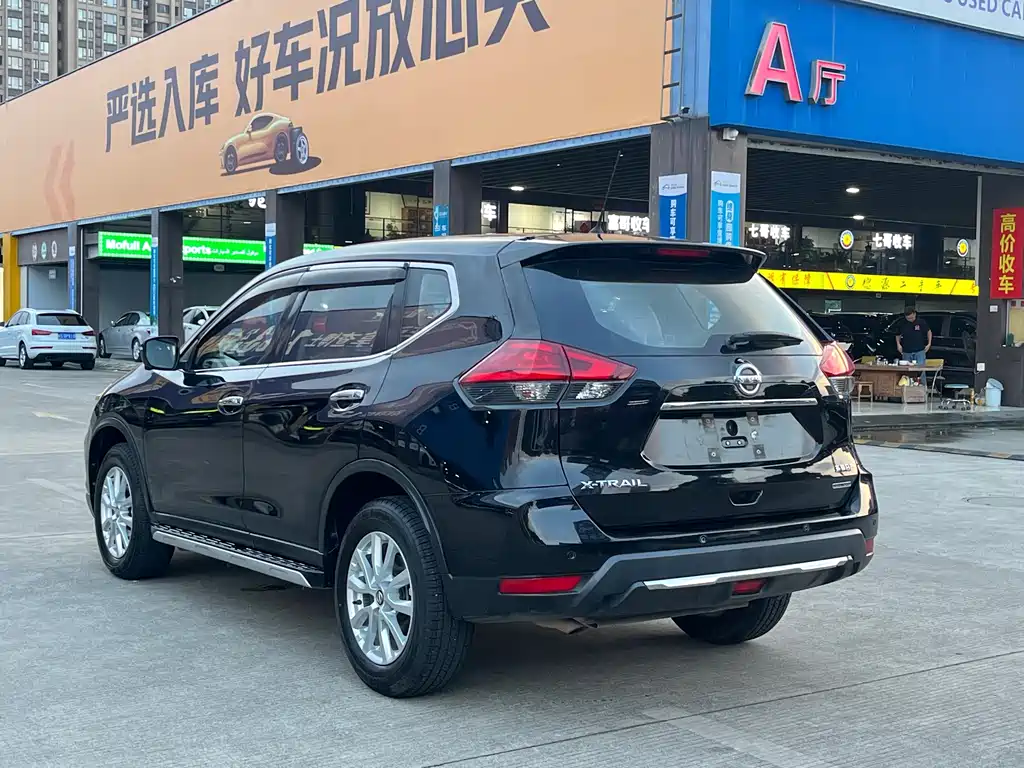 Nissan X-Trail — миниатюра 5