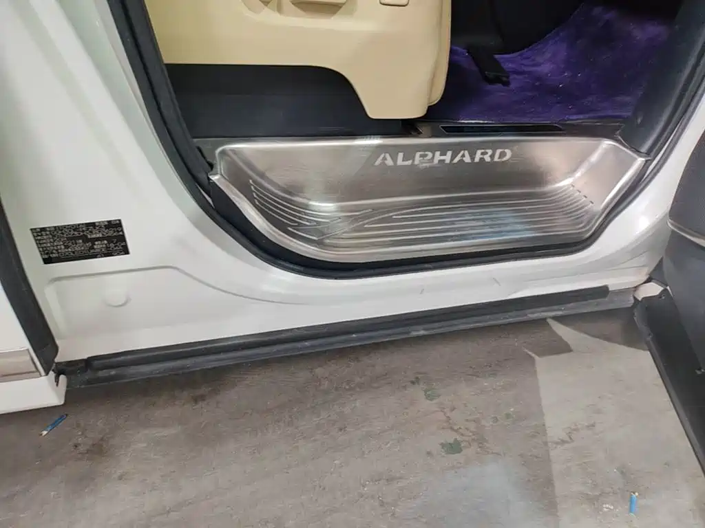 Toyota Alphard — фотографии объявления, Фото 21