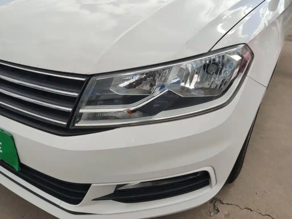 Volkswagen Santana — миниатюра 24