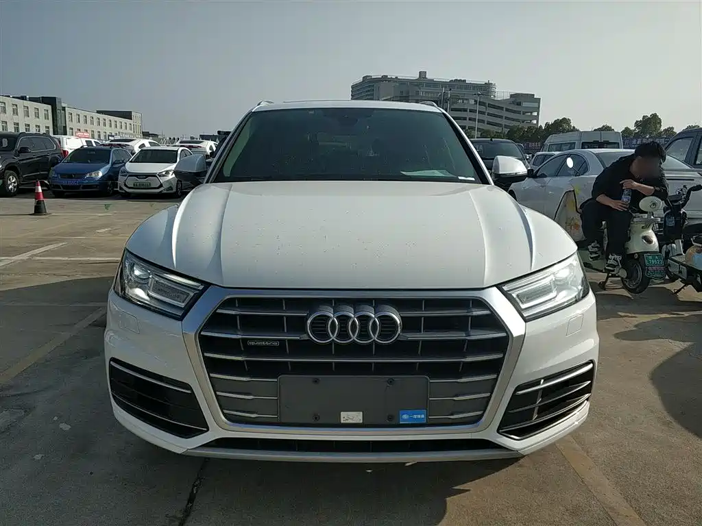 Audi Q5L 2020 40 TFSI
