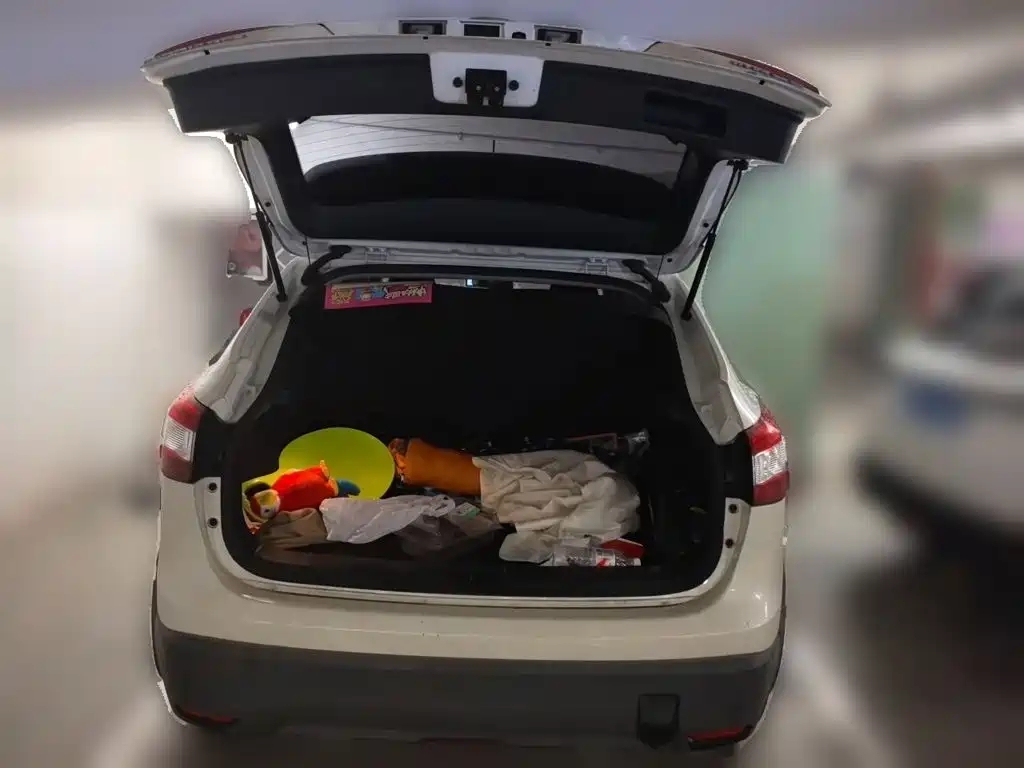 Nissan Qashqai — миниатюра 15