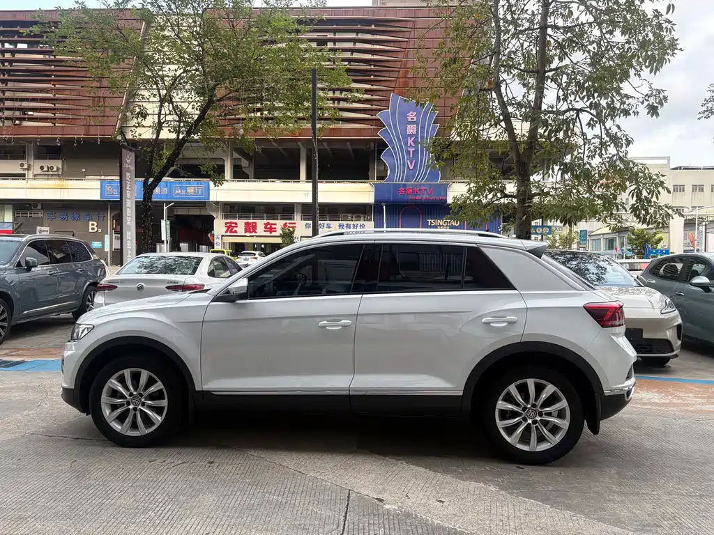 Volkswagen T-Roc — миниатюра 4