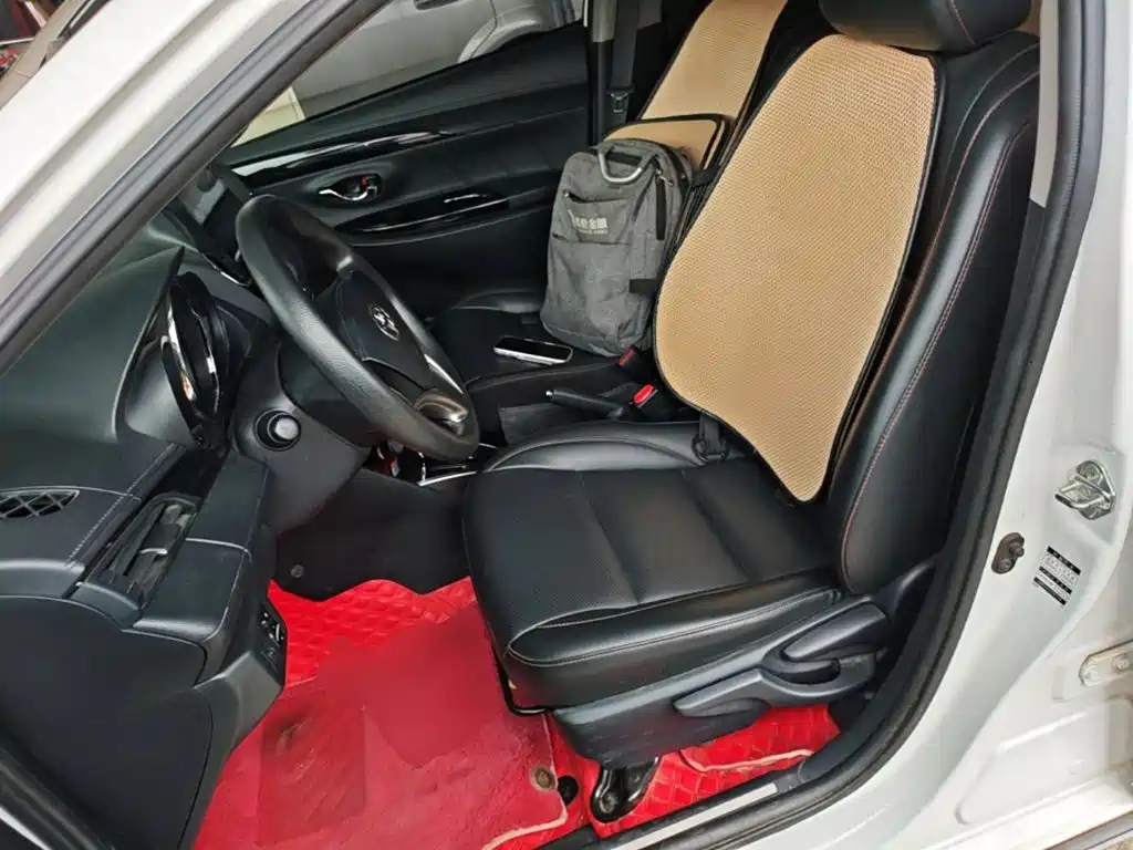 Toyota Yaris L — миниатюра 15