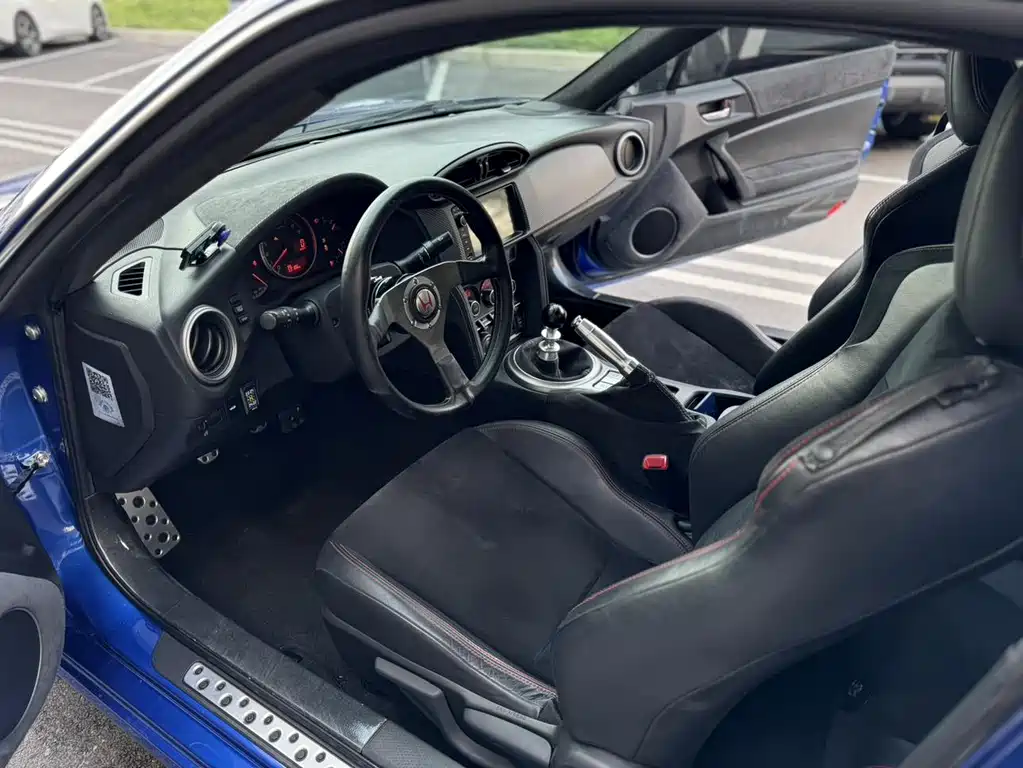 Subaru BRZ 2015 2.0i MT